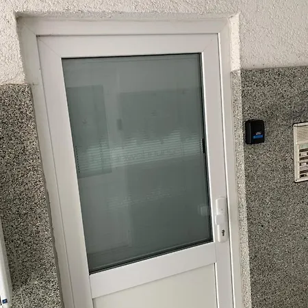 Best-preis Rathausblick 2 - Zentrale Lage In - 2 Personen - Einzelzimmer - Vollausstattung - Wlan / Prime & Self-check-in