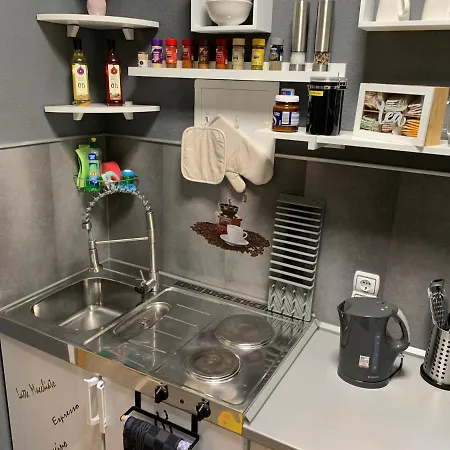 Best-preis Rathausblick 2 - Zentrale Lage In - 2 Personen - Einzelzimmer - Vollausstattung - Wlan / Prime & Self-check-in * Wittenberge