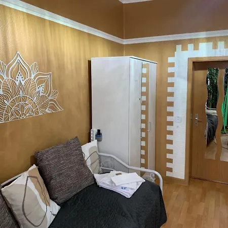 Best-preis Rathausblick 2 - Zentrale Lage In - 2 Personen - Einzelzimmer - Vollausstattung - Wlan / Prime & Self-check-in *