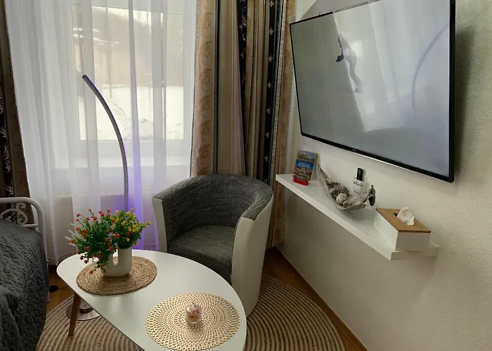 Best-preis Rathausblick 2 - Zentrale Lage In - 2 Personen - Einzelzimmer - Vollausstattung - Wlan / Prime & Self-check-in Appartement Wittenberge