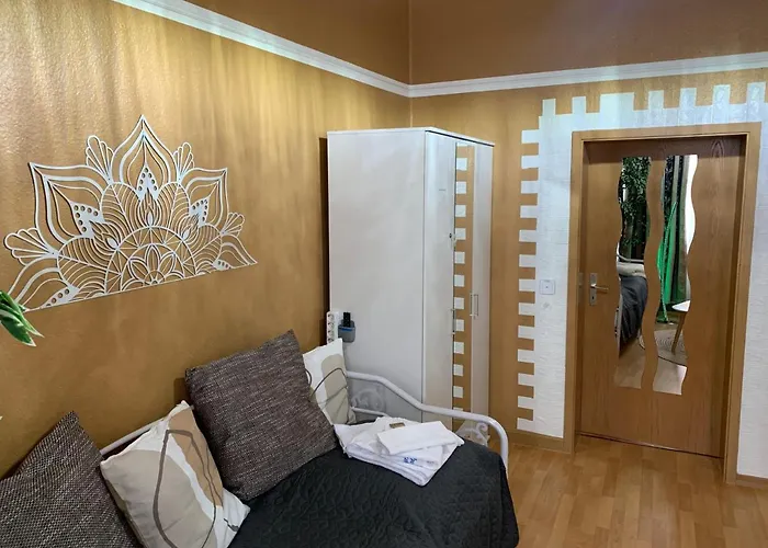 Best-preis Rathausblick 2 - Zentrale Lage In - 2 Personen - Einzelzimmer - Vollausstattung - Wlan / Prime & Self-check-in *