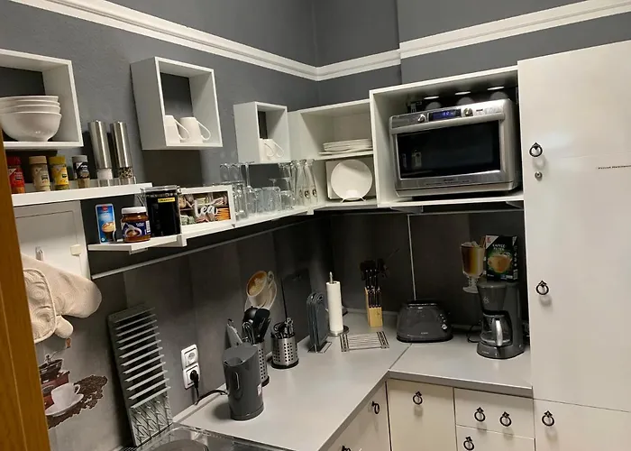 Appartement Best-preis Rathausblick 2 - Zentrale Lage In - 2 Personen - Einzelzimmer - Vollausstattung - Wlan / Prime & Self-check-in